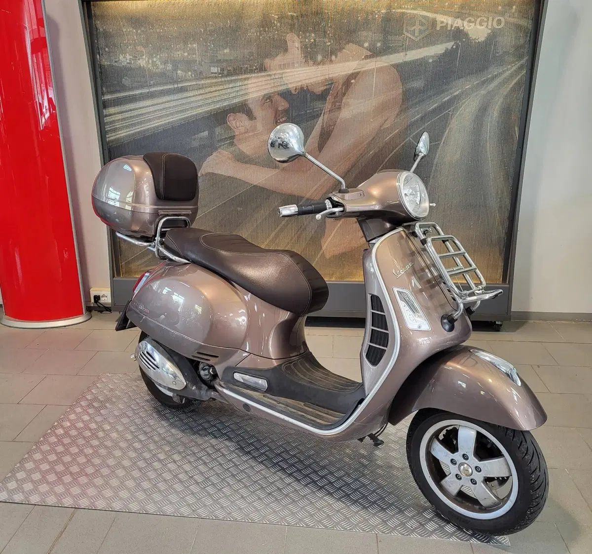 Vespa GTS 300 Touring ABS (2014 - 16)