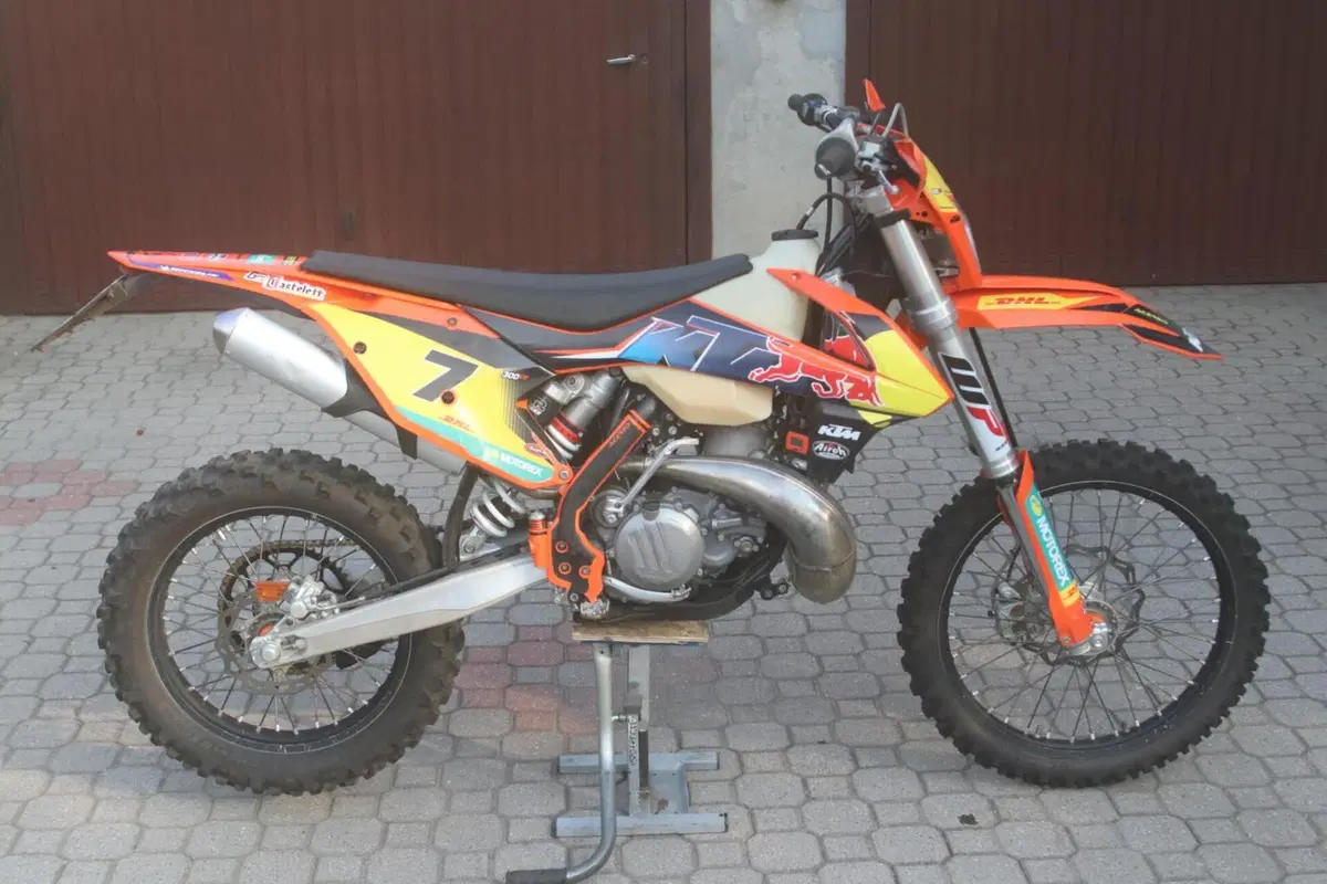 KTM 300 EXC E (2017) (2)