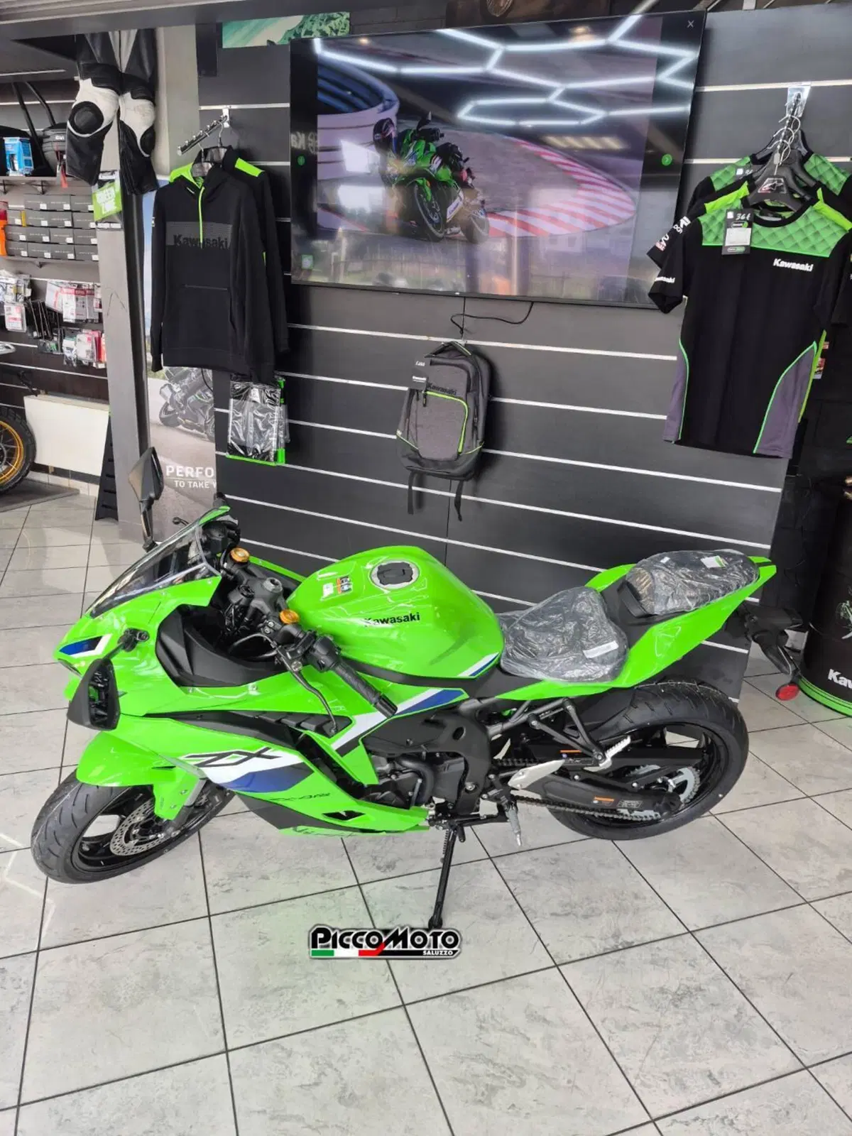 Kawasaki Ninja ZX-4RR (2024 - 26) (3)