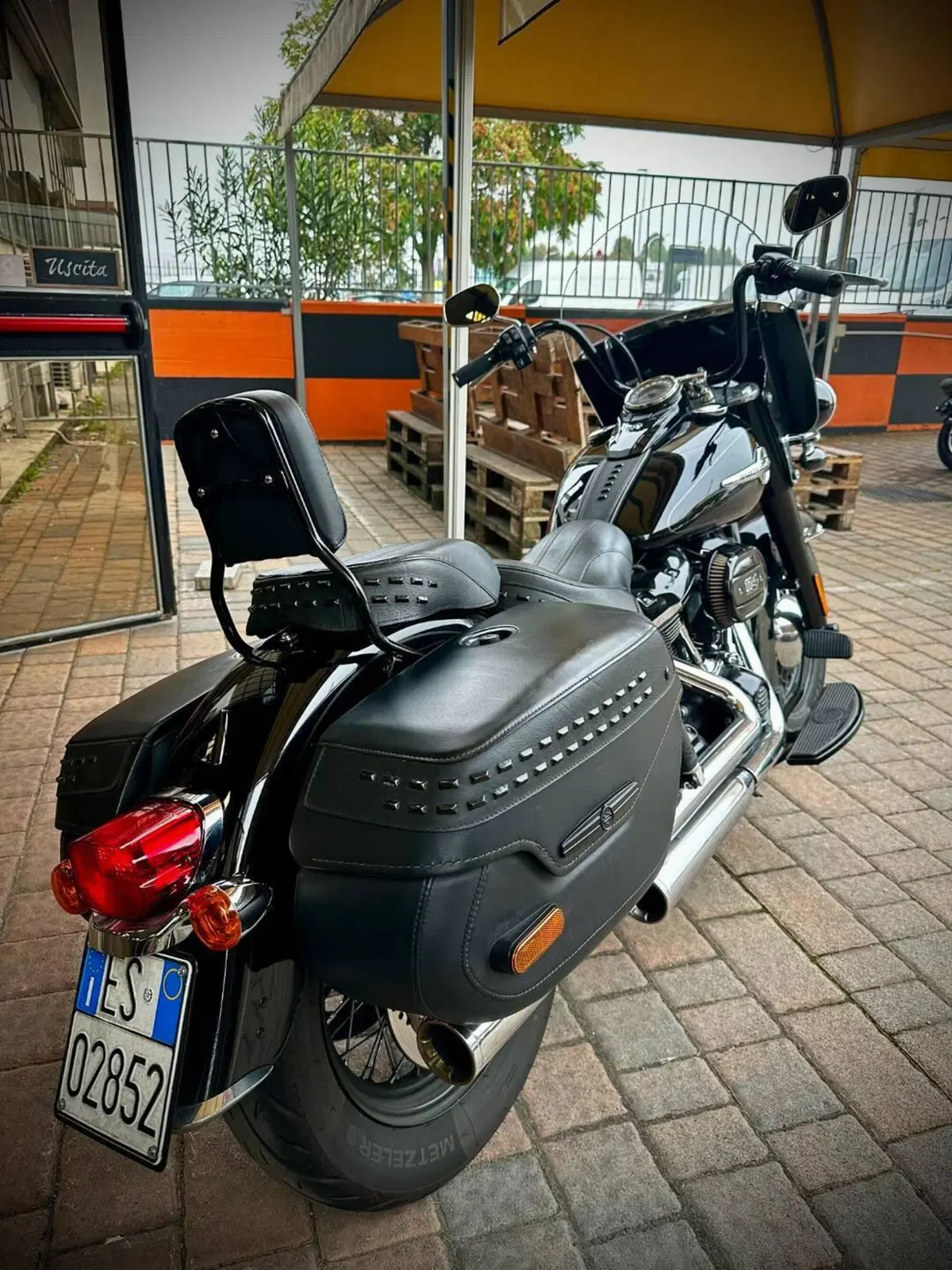 Harley-Davidson 114 Heritage Classic (2018 - 20) - FLHCS (3)