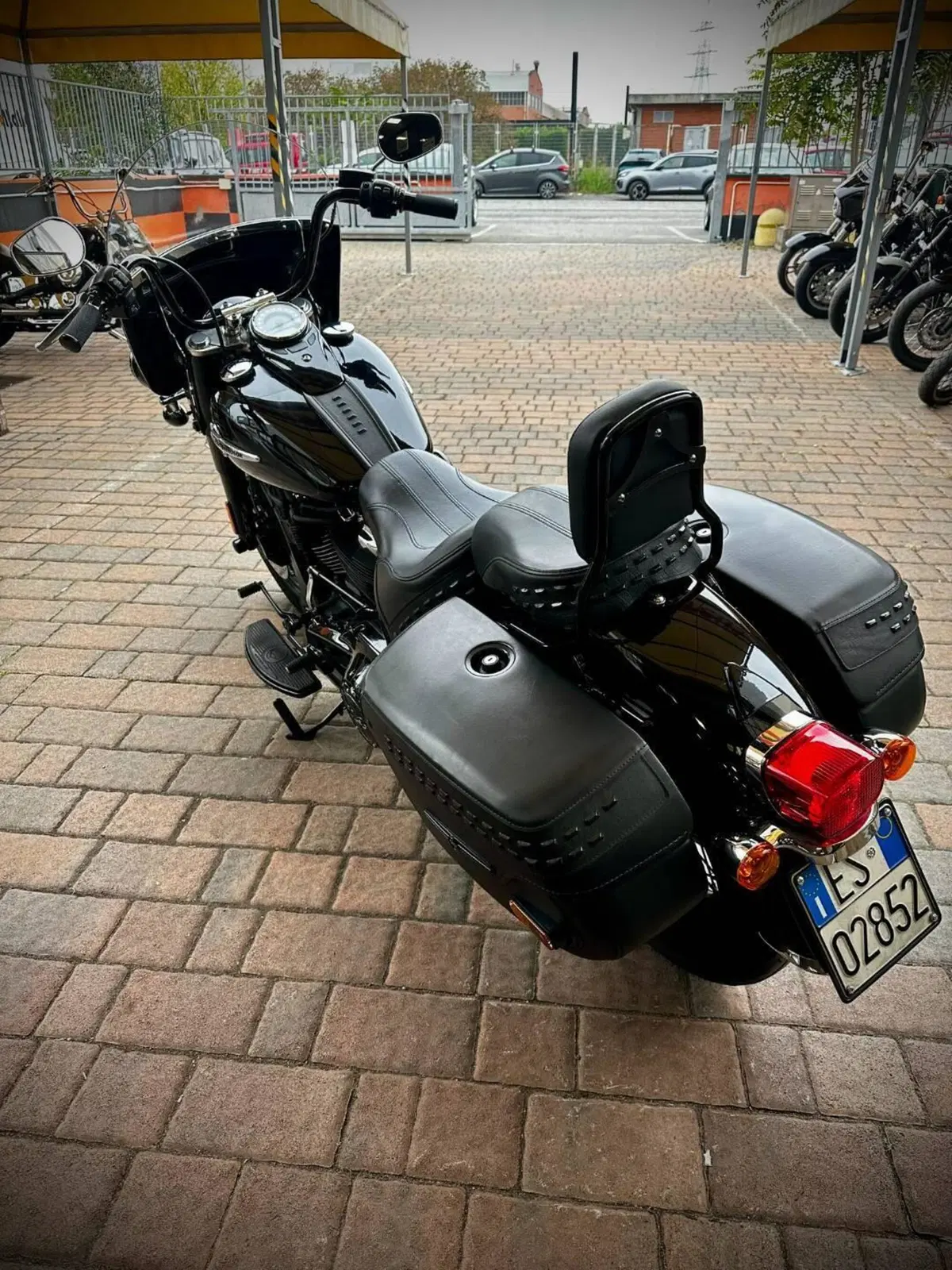 Harley-Davidson 114 Heritage Classic (2018 - 20) - FLHCS (4)