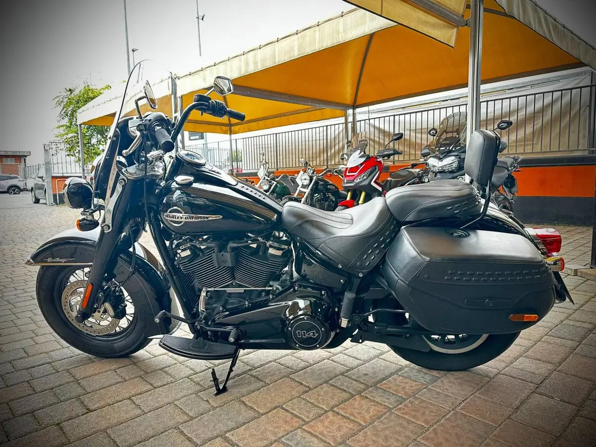 Harley-Davidson 114 Heritage Classic (2018 - 20) - FLHCS (5)