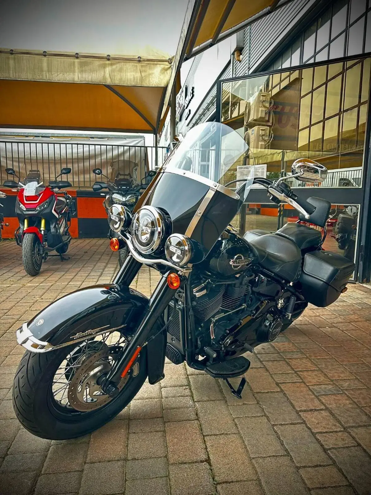 Harley-Davidson 114 Heritage Classic (2018 - 20) - FLHCS (6)