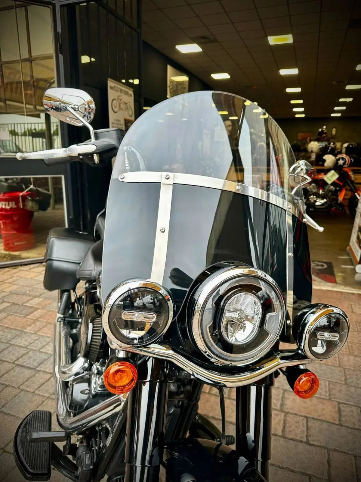 Harley-Davidson 114 Heritage Classic (2018 - 20) - FLHCS (8)