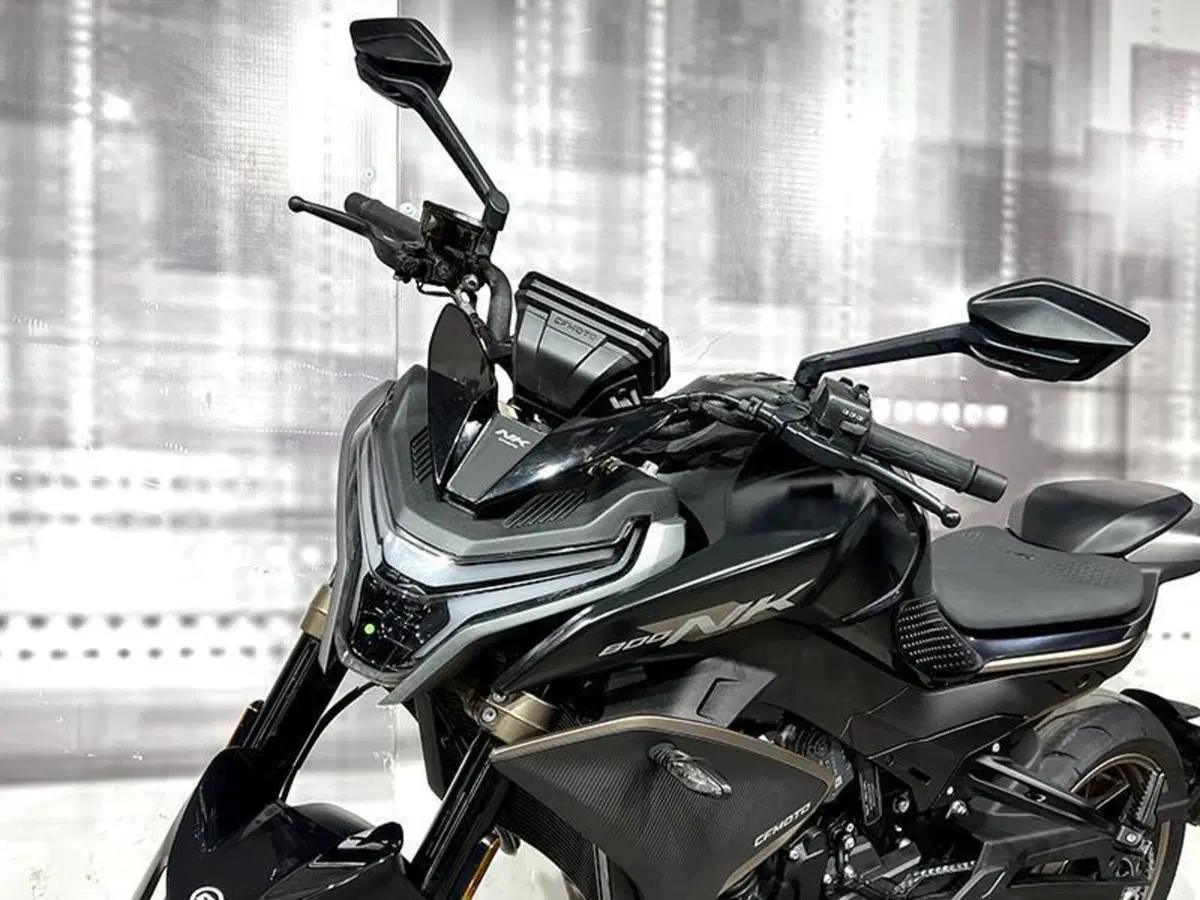 CFMOTO 800NK Sport (2023 - 26) (9)