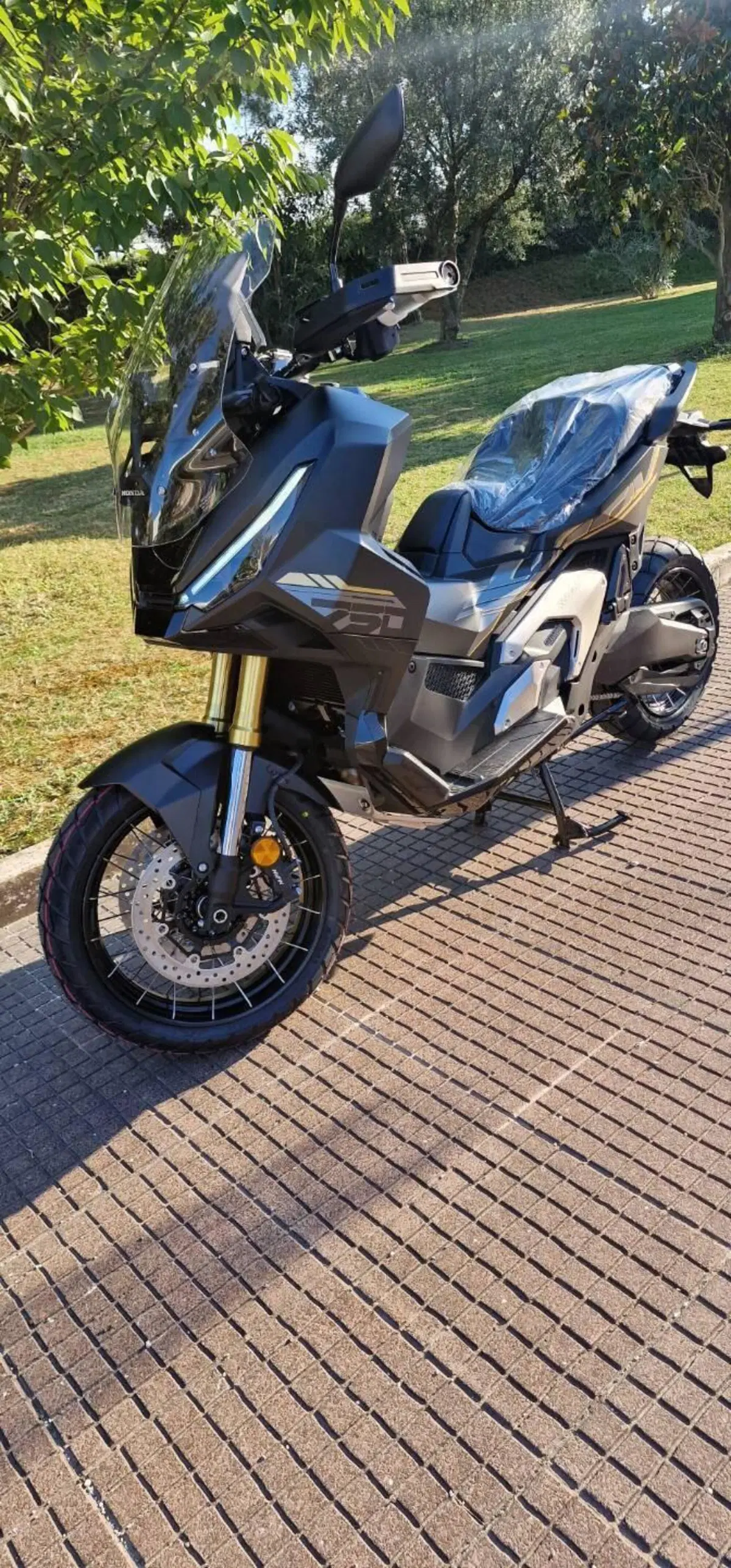 Honda X-ADV 750 Special Edition (2026 - 27) (8)