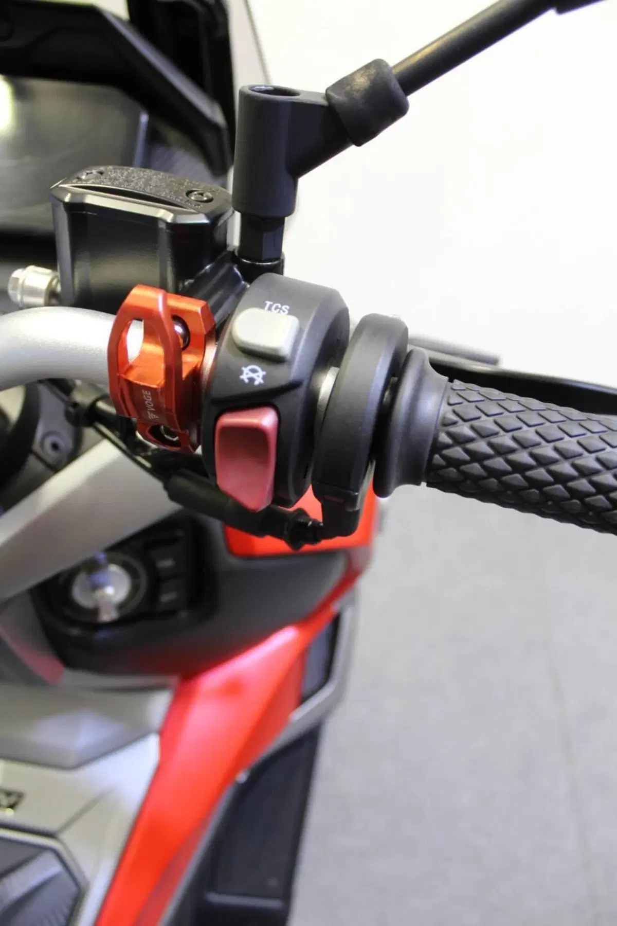 Voge Sfida SR1 ADV (2023 - 26) (12)