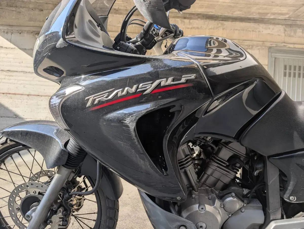 Honda Transalp XL 650V (2005 - 06) (3)
