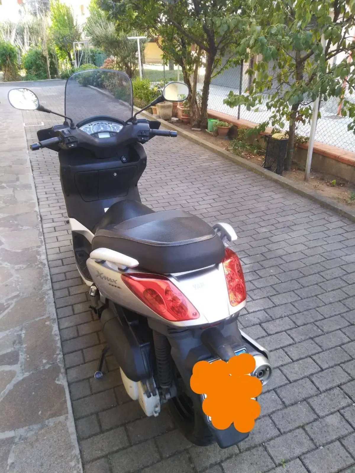 Yamaha X-Max 250 (2005 - 07) (2)