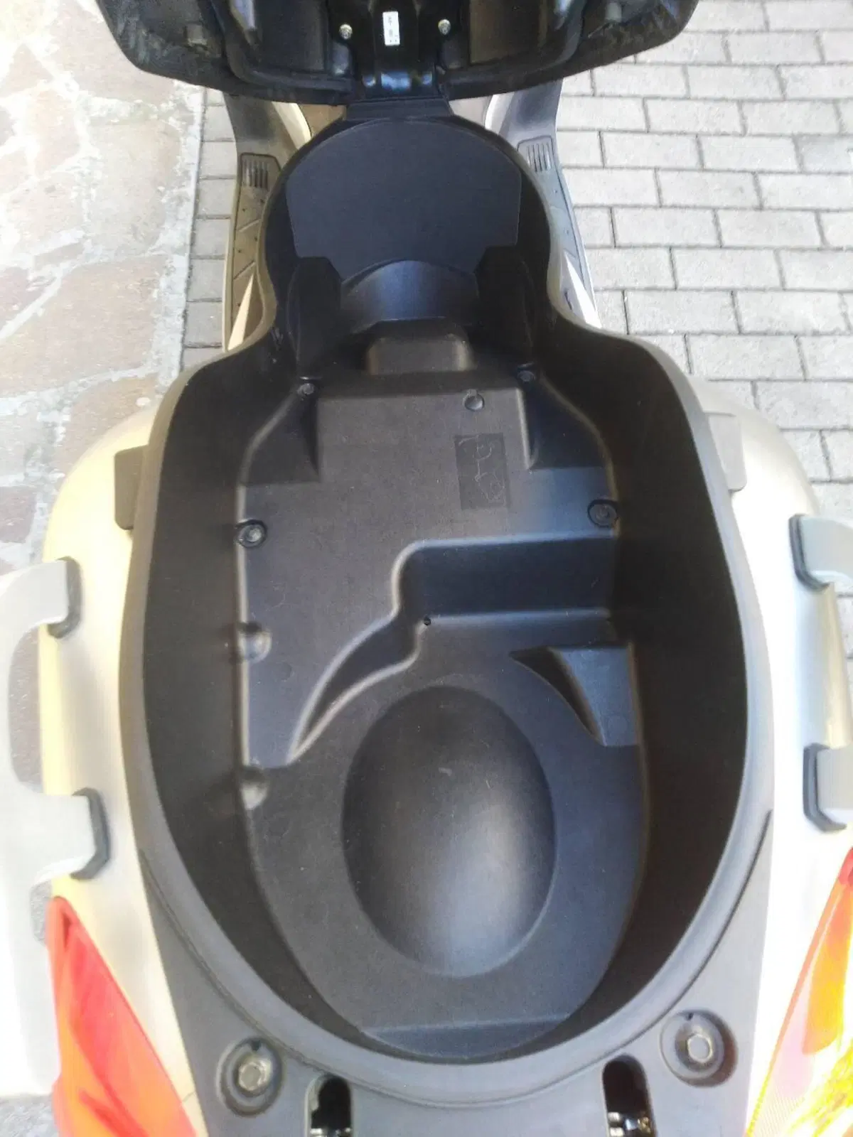 Yamaha X-Max 250 (2005 - 07) (8)