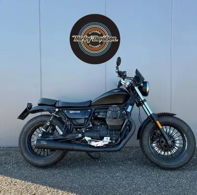 Moto Guzzi V9 Bobber (2016 - 18) usata