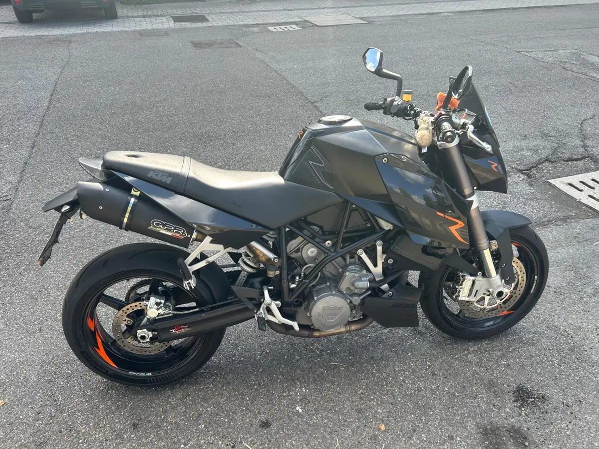 KTM 990 Super Duke (2007 - 11)