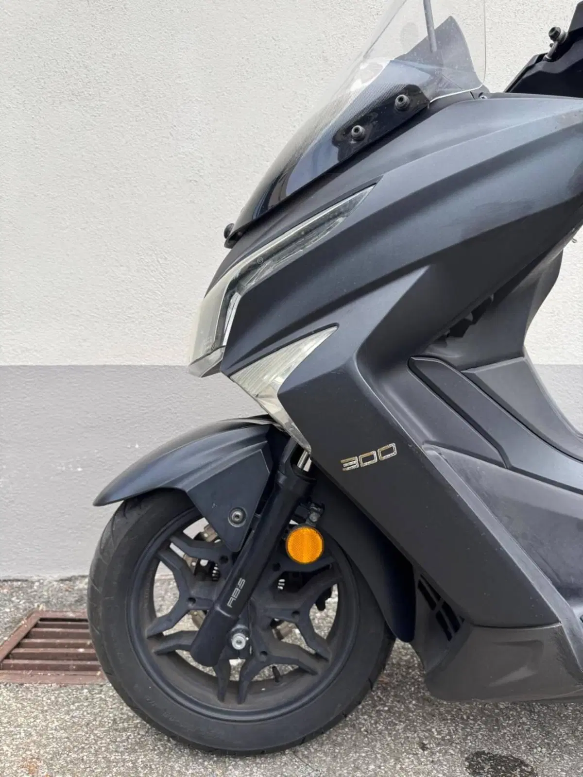 Kymco X-Town 300i ABS (2016 - 20) (5)