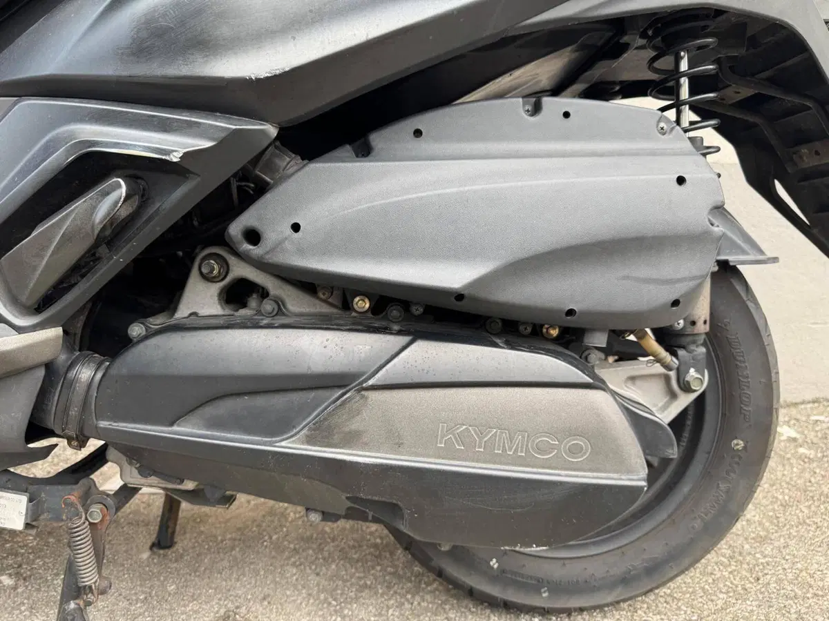 Kymco X-Town 300i ABS (2016 - 20) (8)