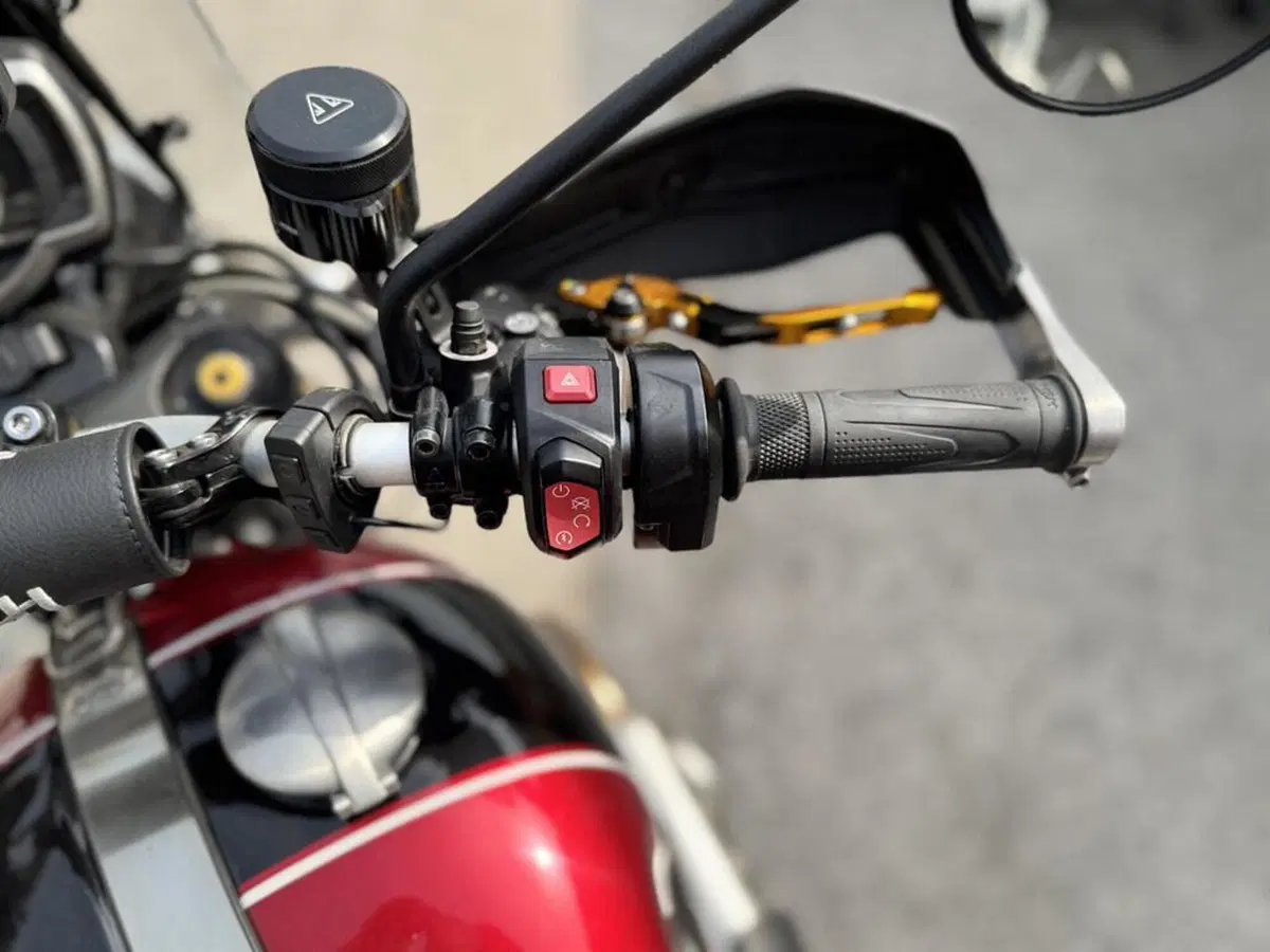 Triumph Scrambler 1200 XE (2021 - 23) (7)