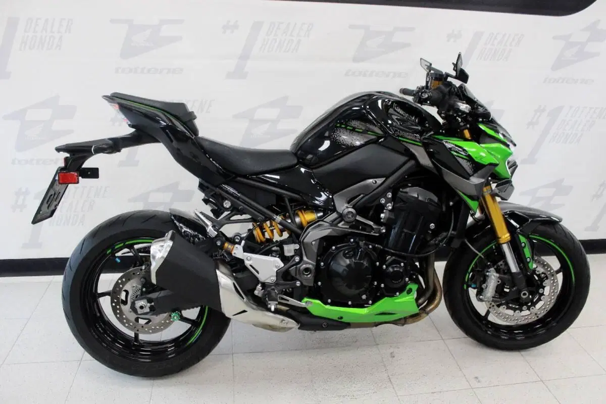 Kawasaki Z 900 SE (2022 - 24) (2)
