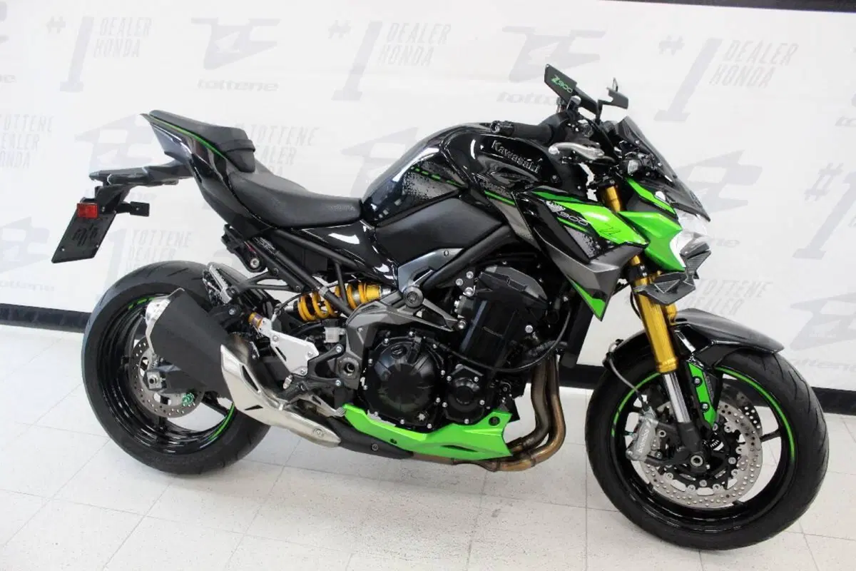 Kawasaki Z 900 SE (2022 - 24) (3)