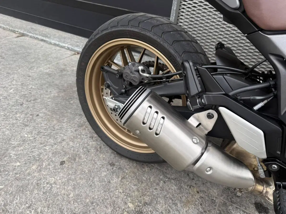 CFMOTO 700CL-X Heritage (2021 - 26) (6)