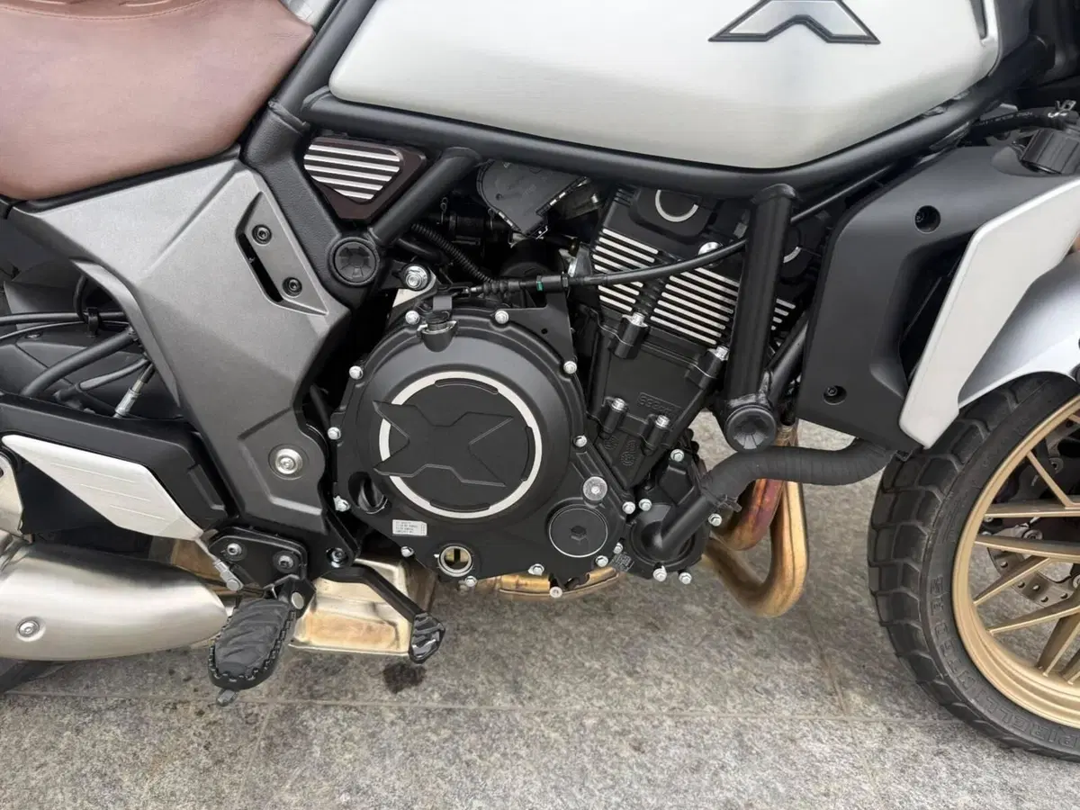 CFMOTO 700CL-X Heritage (2021 - 26) (7)