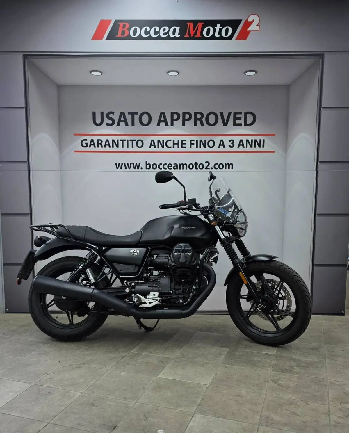 Moto Guzzi V7 Stone (2021 - 24) (3)
