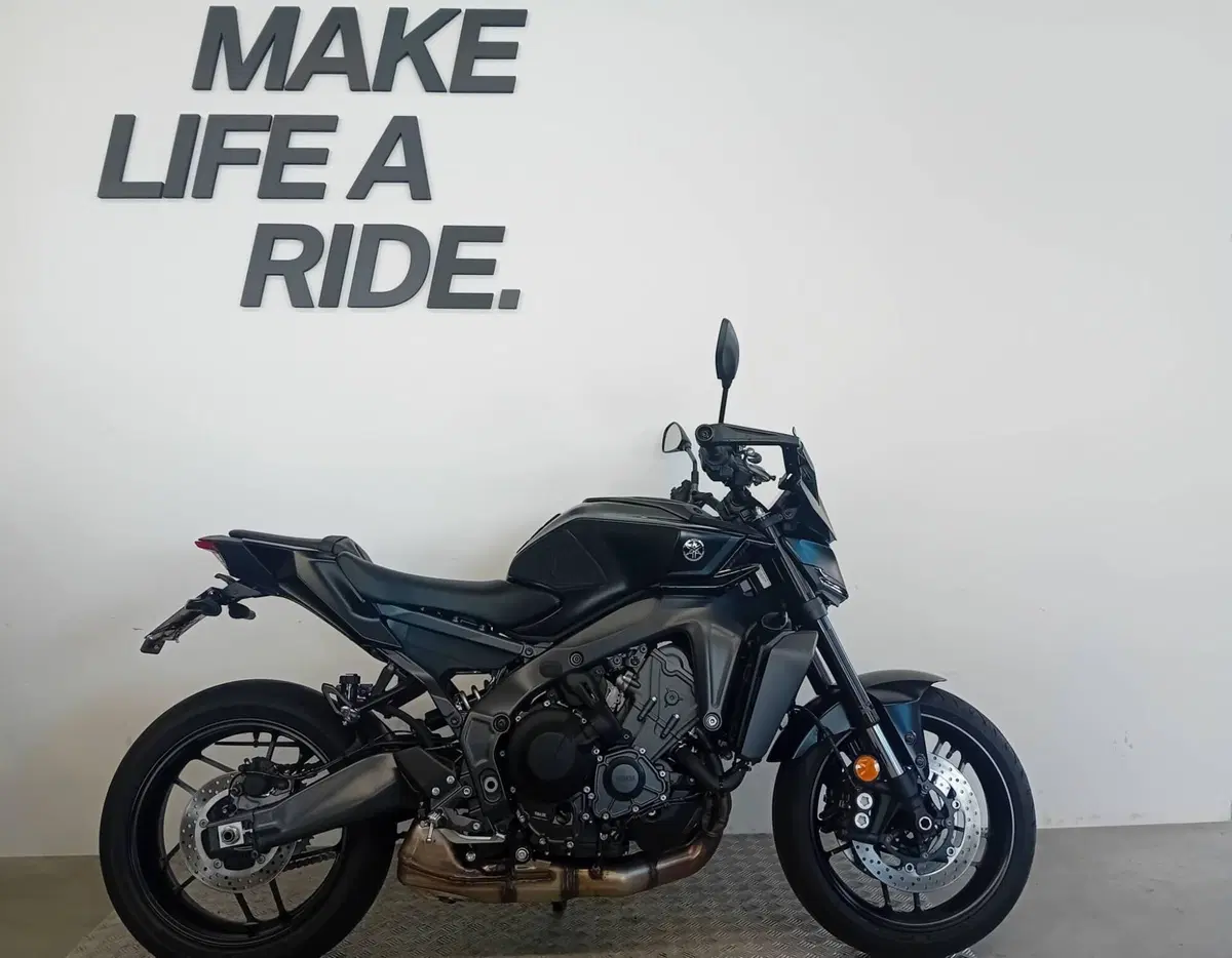 Yamaha MT-09 Y-AMT (2024 - 26)