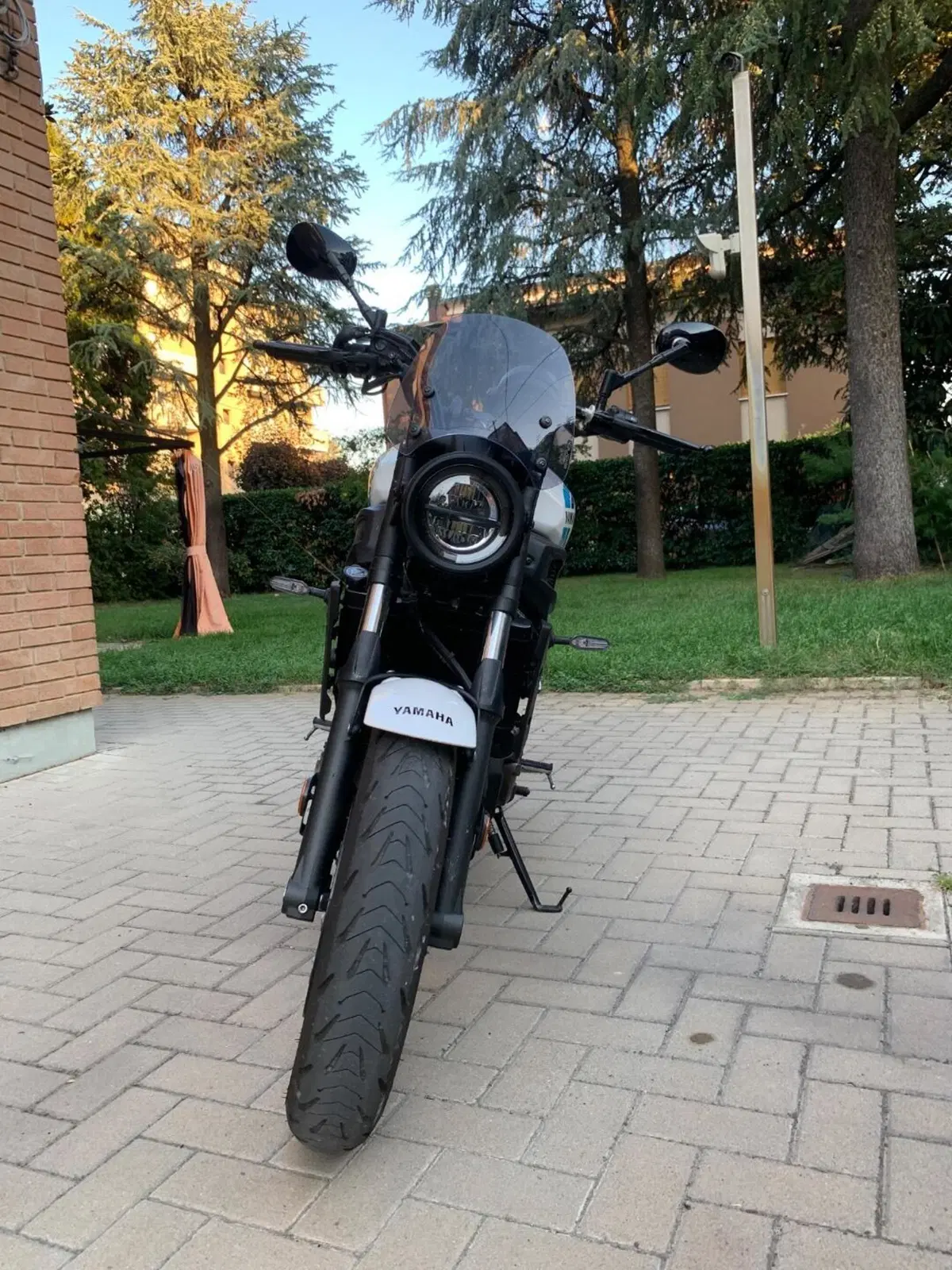 Yamaha XSR 700 (2022 - 26) (4)