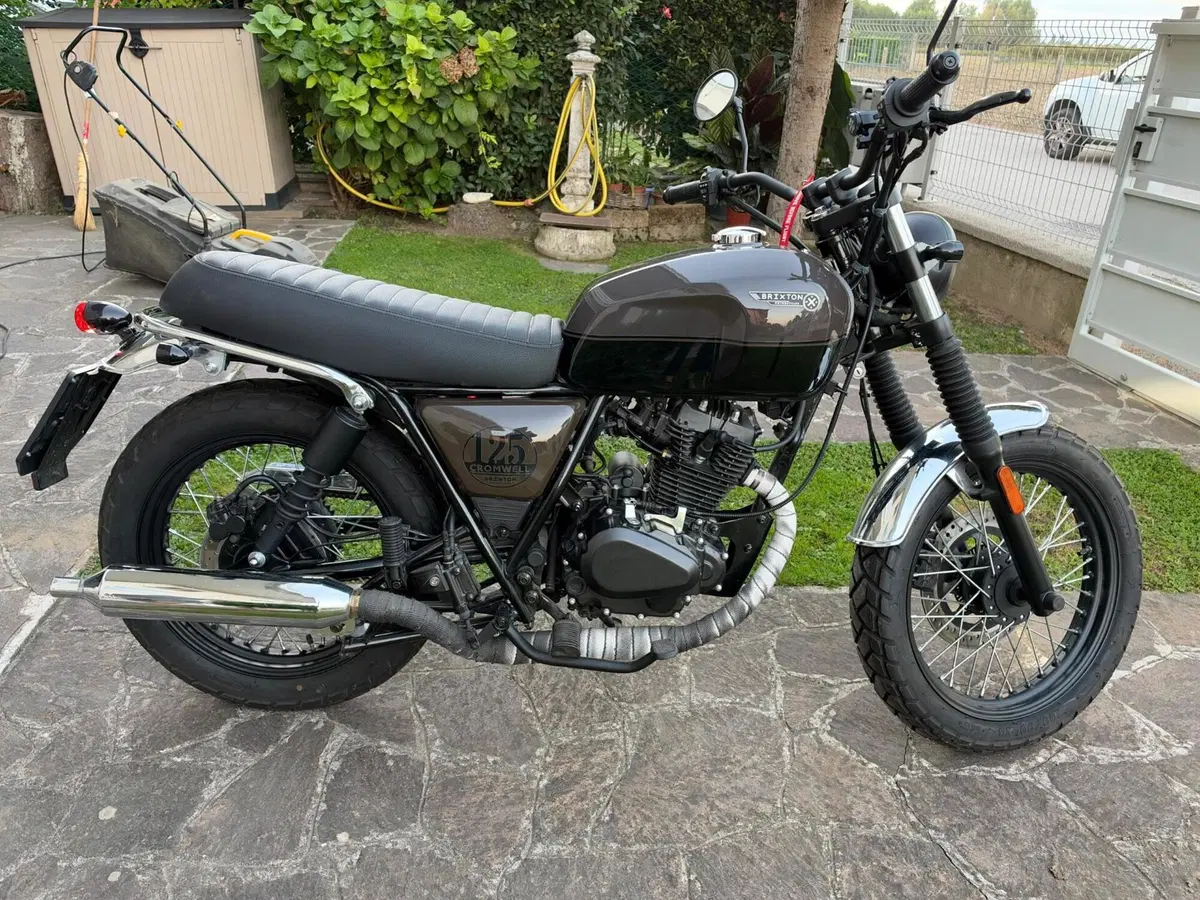 Brixton Motorcycles Cromwell 125 ABS (2021 - 26) (4)