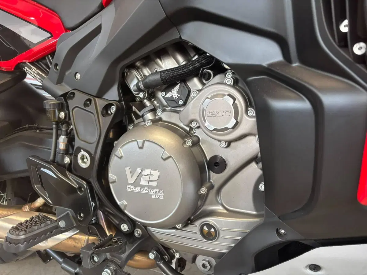 Moto Morini X-Cape 1200 (2026) (3)