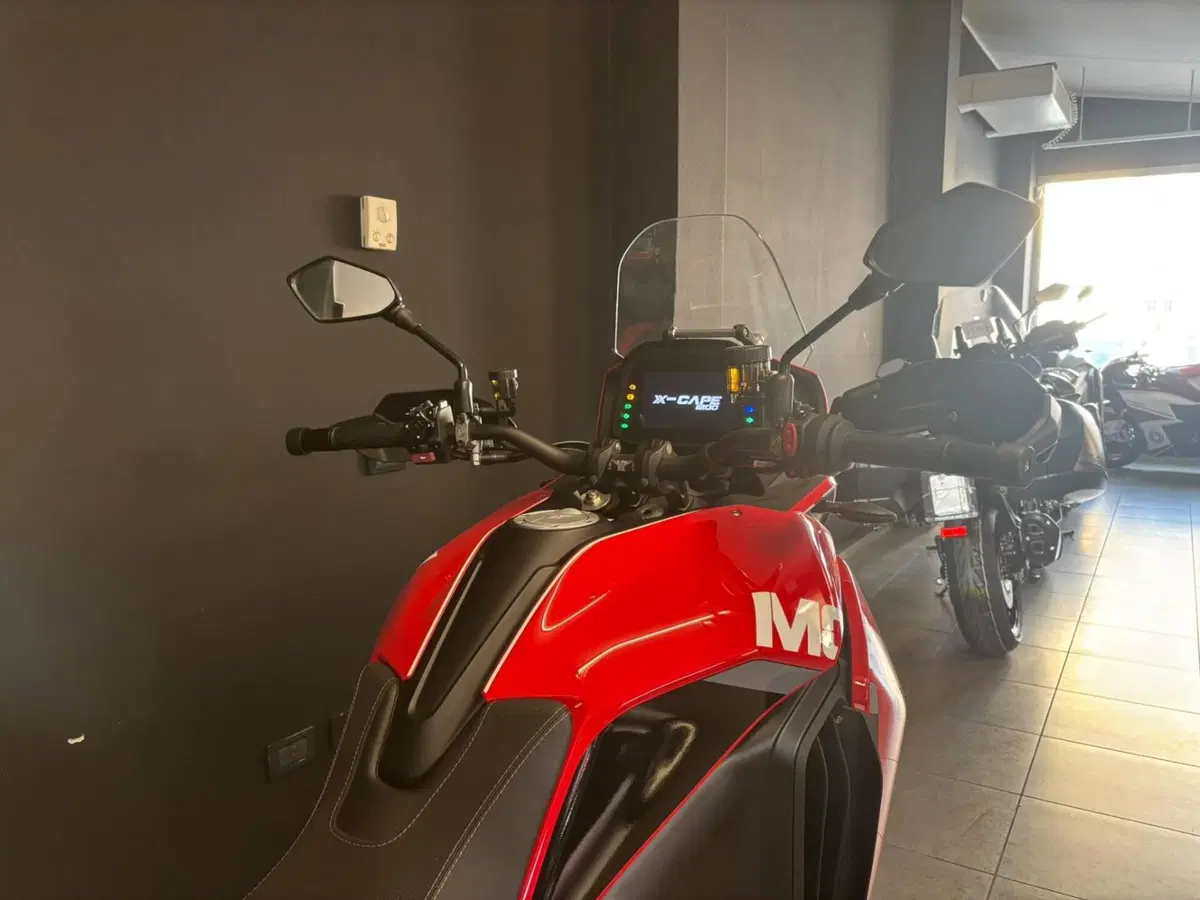 Moto Morini X-Cape 1200 (2026) (6)