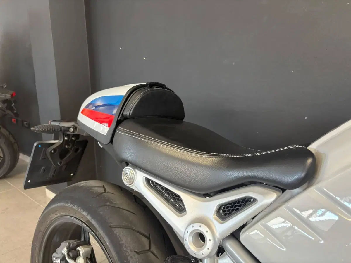 Bmw R nineT 1200 Racer (2017 - 20) (6)