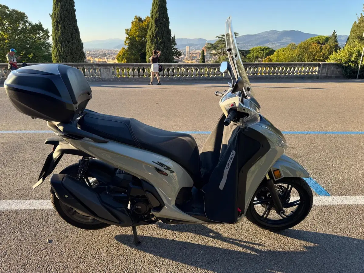 Honda SH 350i Sport (2025 - 26) (4)