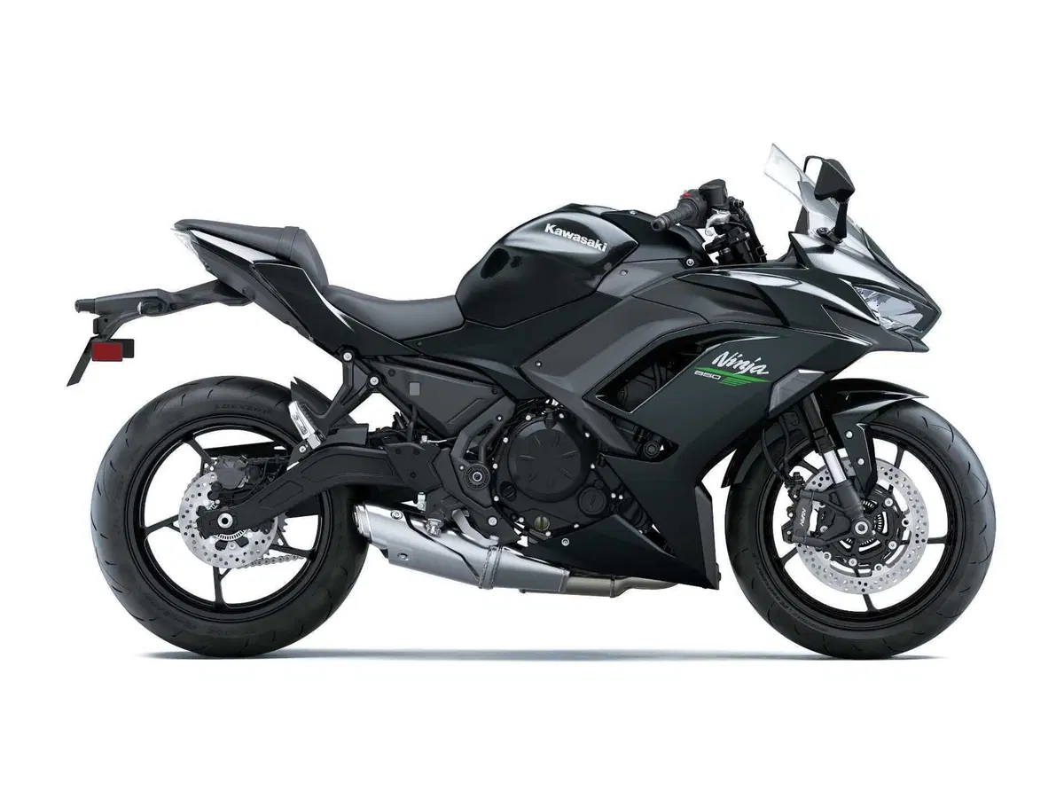 Kawasaki Ninja 650, tutte le novità del model year 2027 (8)