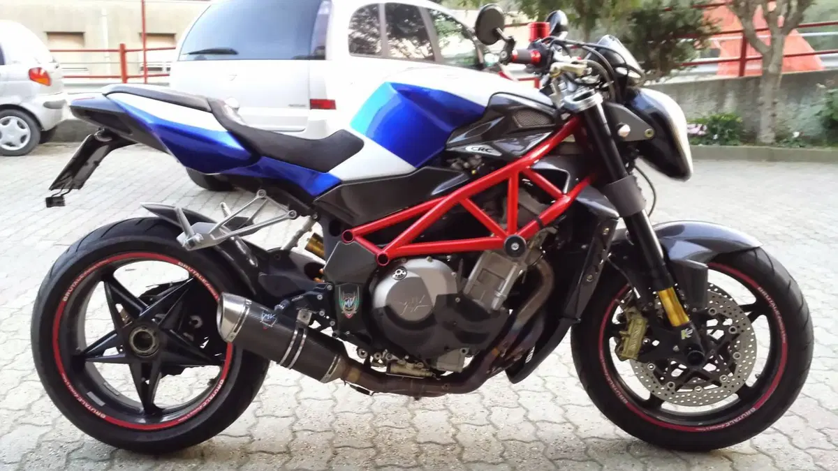 MV Agusta Brutale 910 S (2005 - 11) (7)