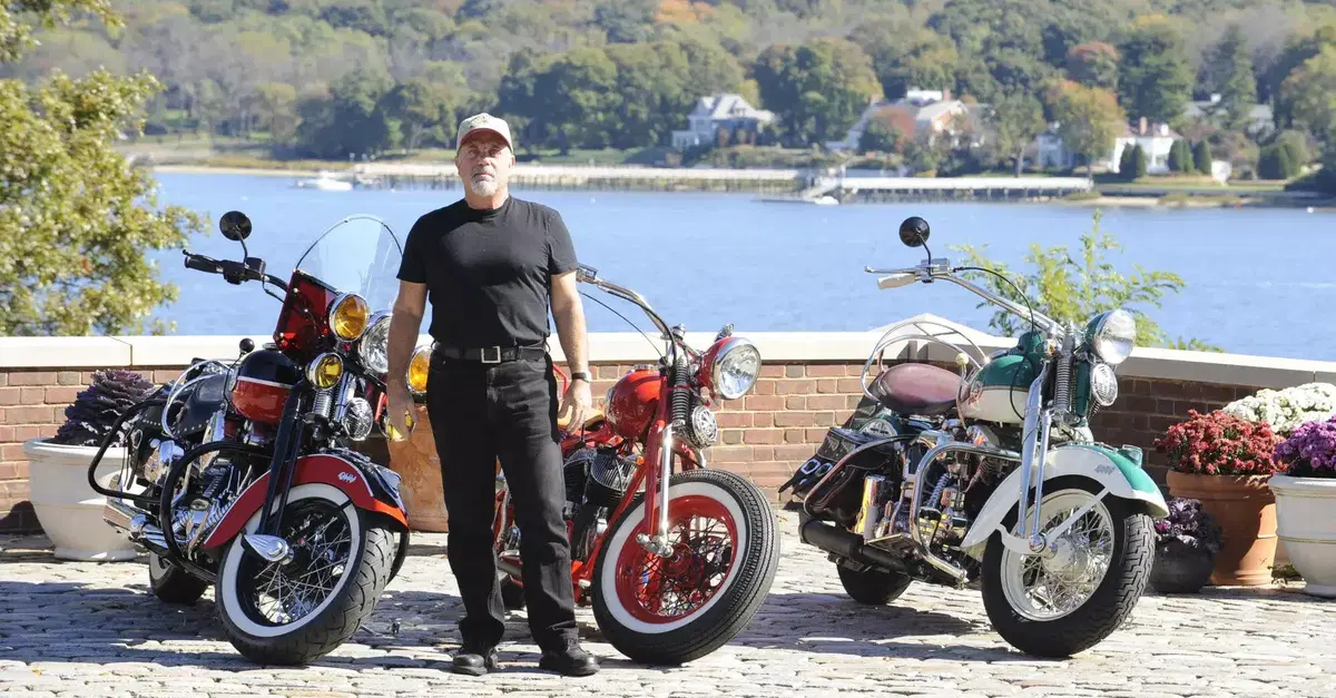 Billy Joel mette all'asta oltre 70 moto senza prezzo di riserva: c'è anche la Triumph regalata dal Madison Square Garden