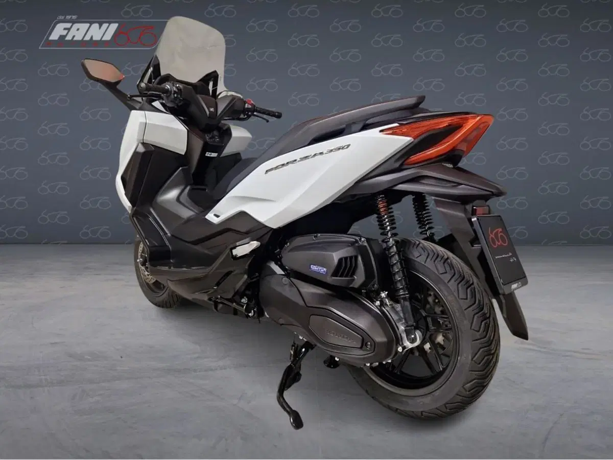 Honda Forza 350 (2025 - 26) (4)