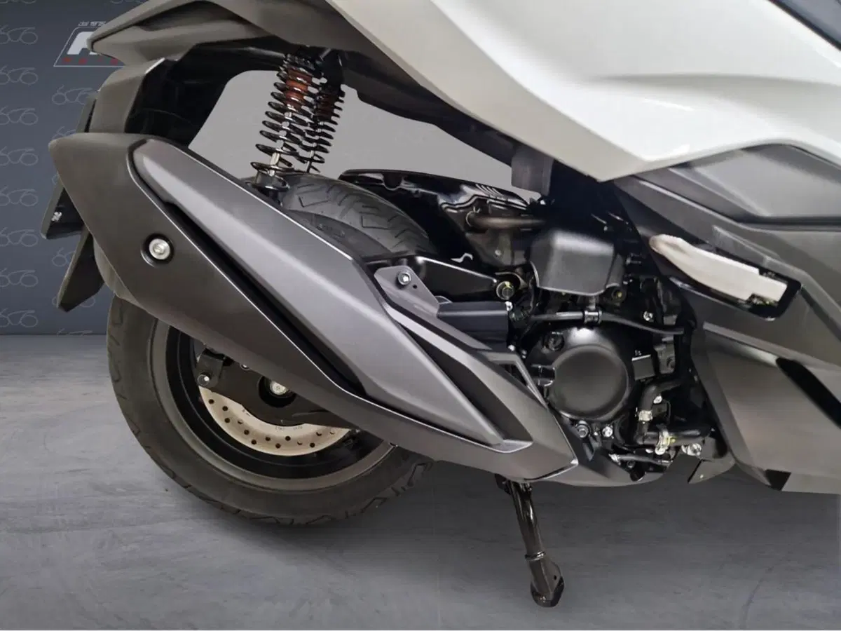 Honda Forza 350 (2025 - 26) (5)