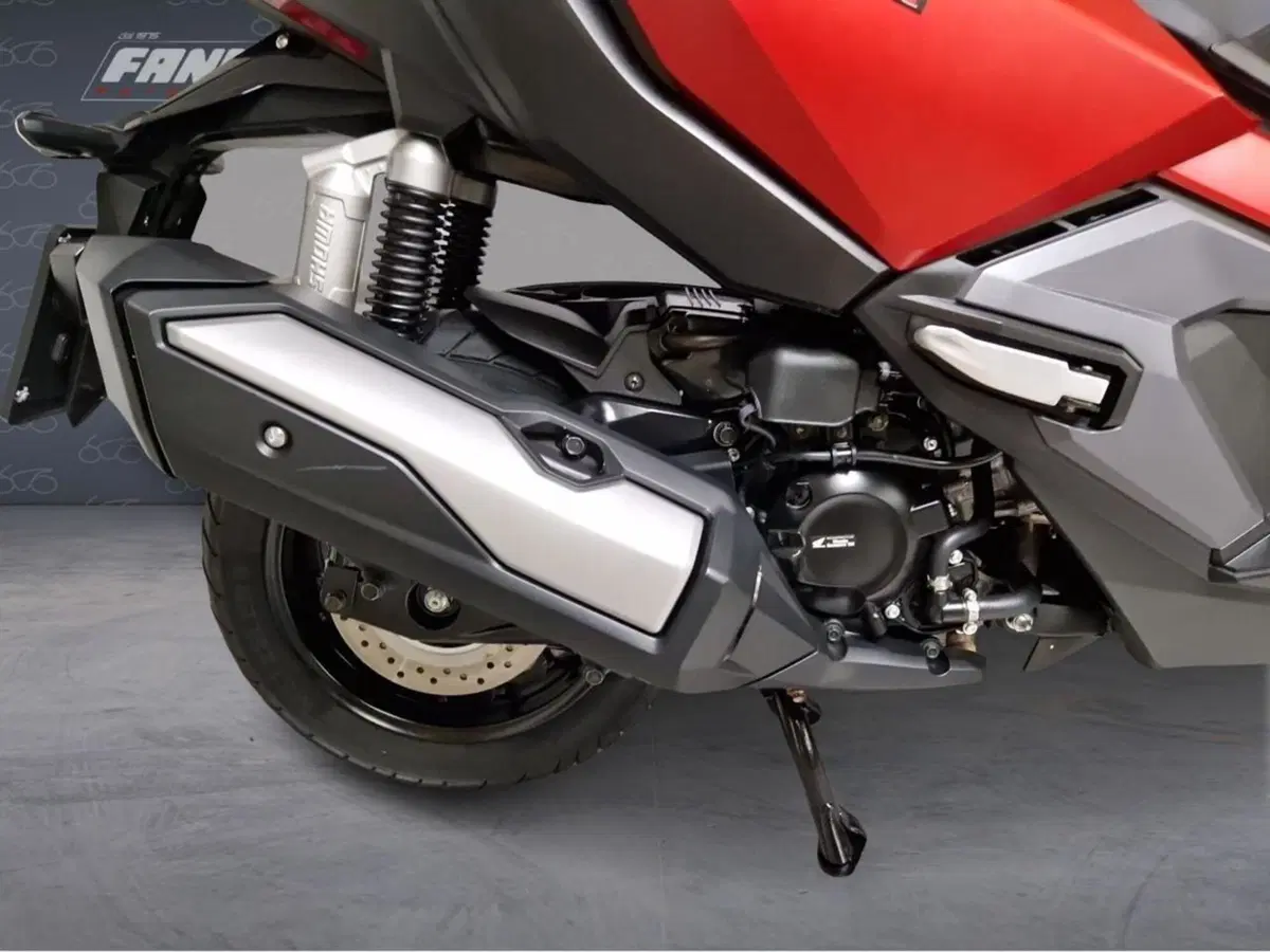 Honda ADV 350 (2022 - 24) (5)