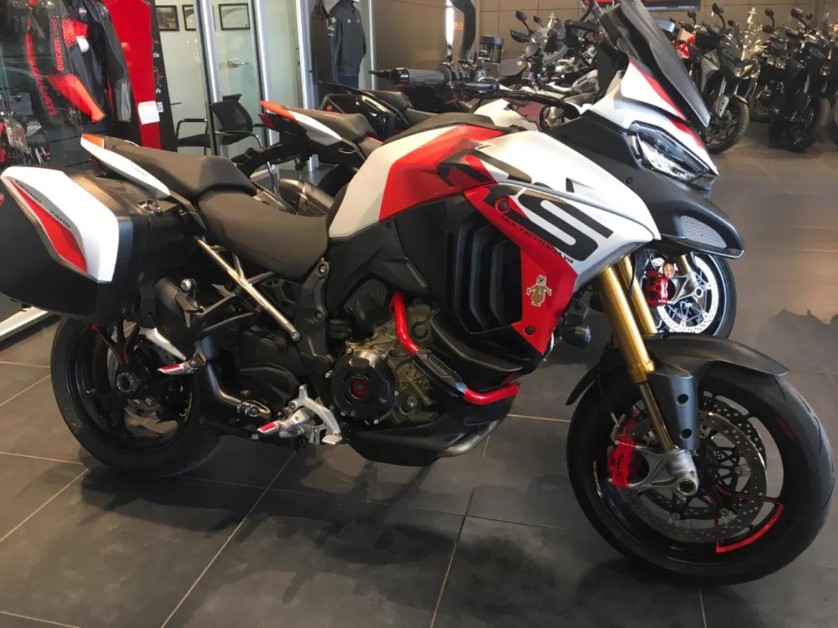 Ducati Multistrada V4 RS (2024 - 25)