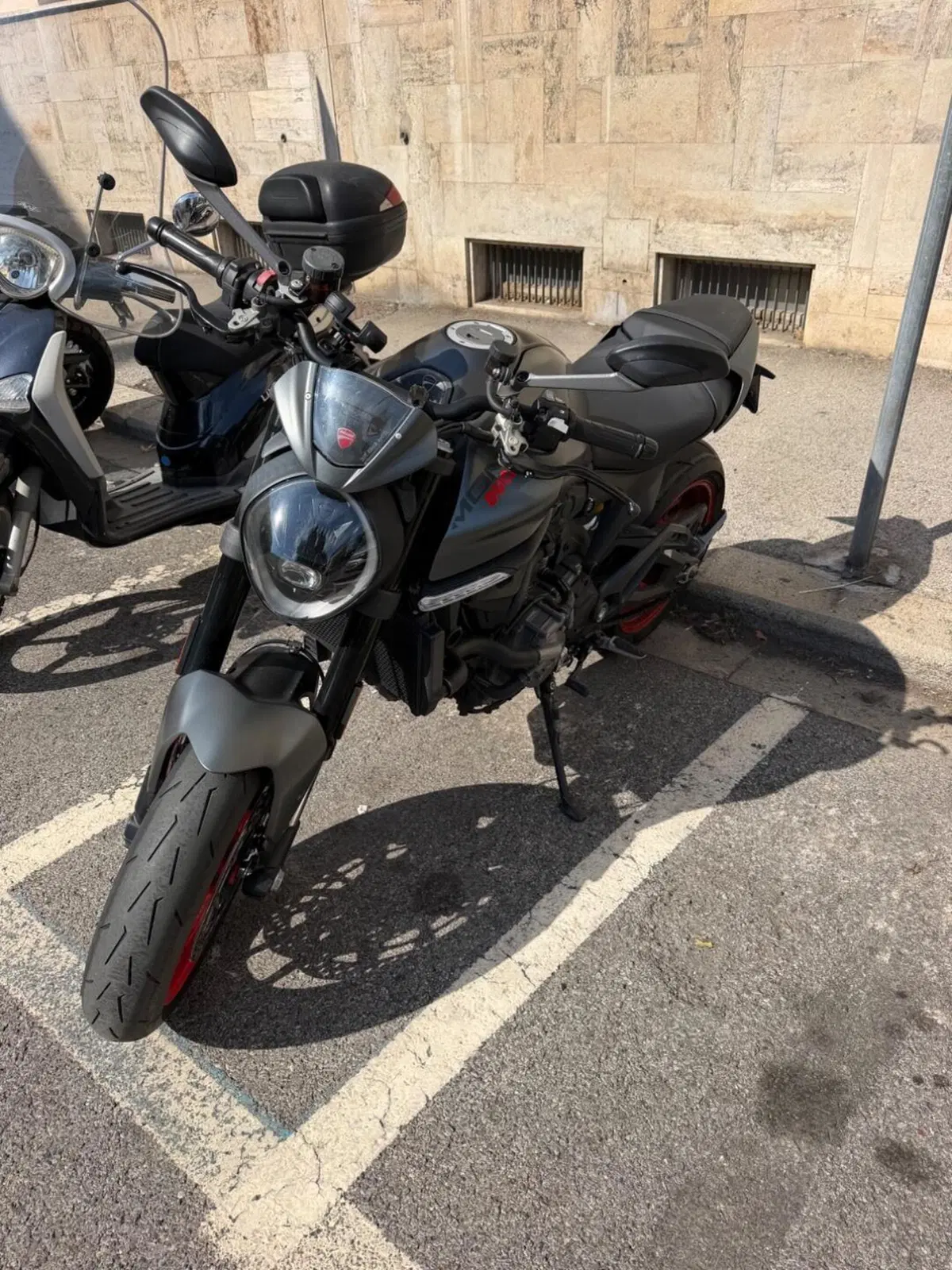 Ducati Monster 937 + (2021 - 25) (8)