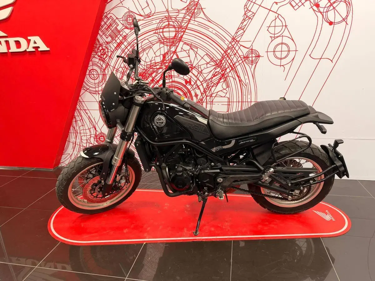 Benelli Leoncino 500 Trail (2021 - 26) (4)
