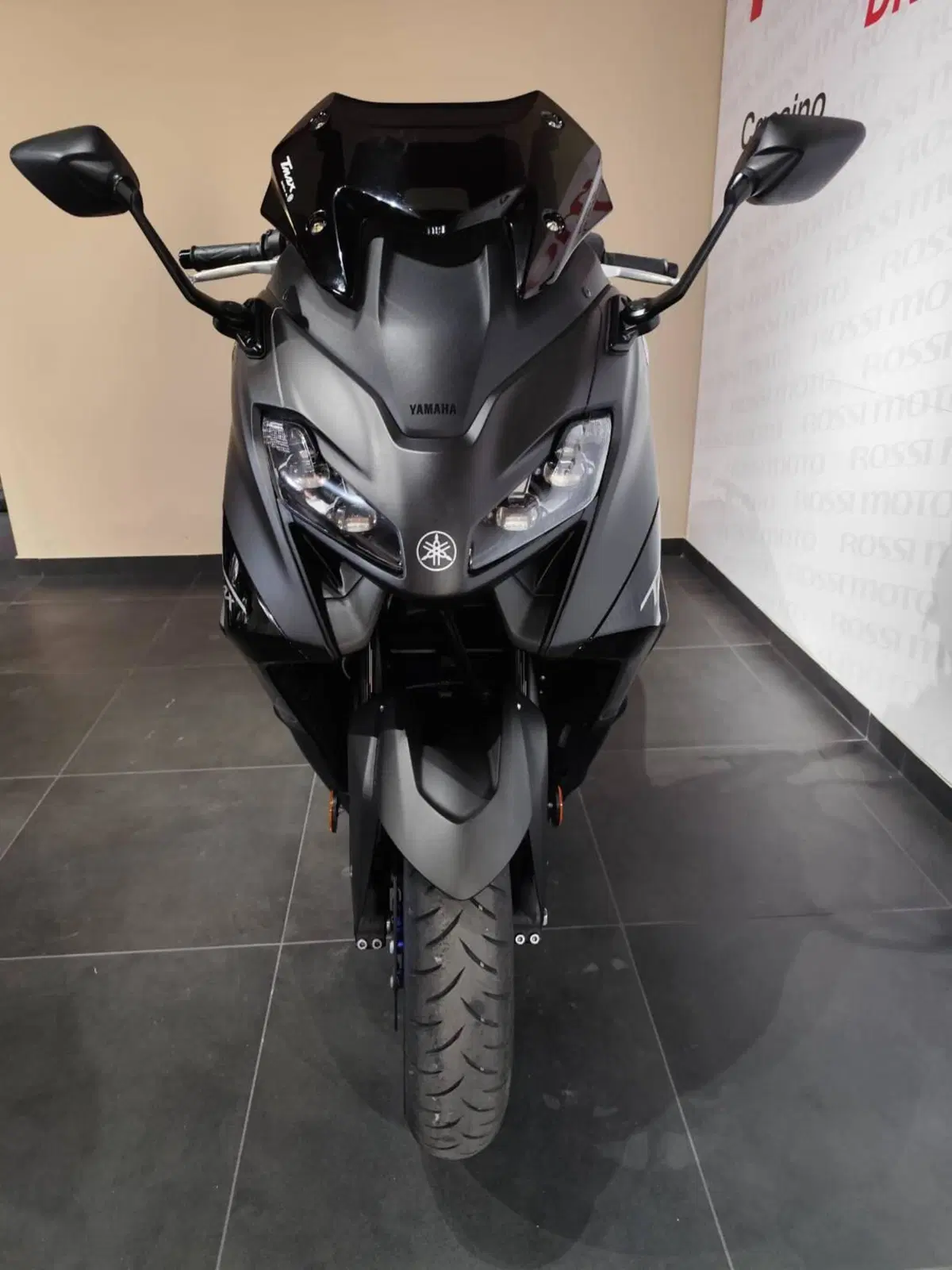 Yamaha T-Max 560 (2022 - 24) (4)