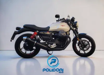 Moto Guzzi V7 Stone Ten (2024 - 25) usata