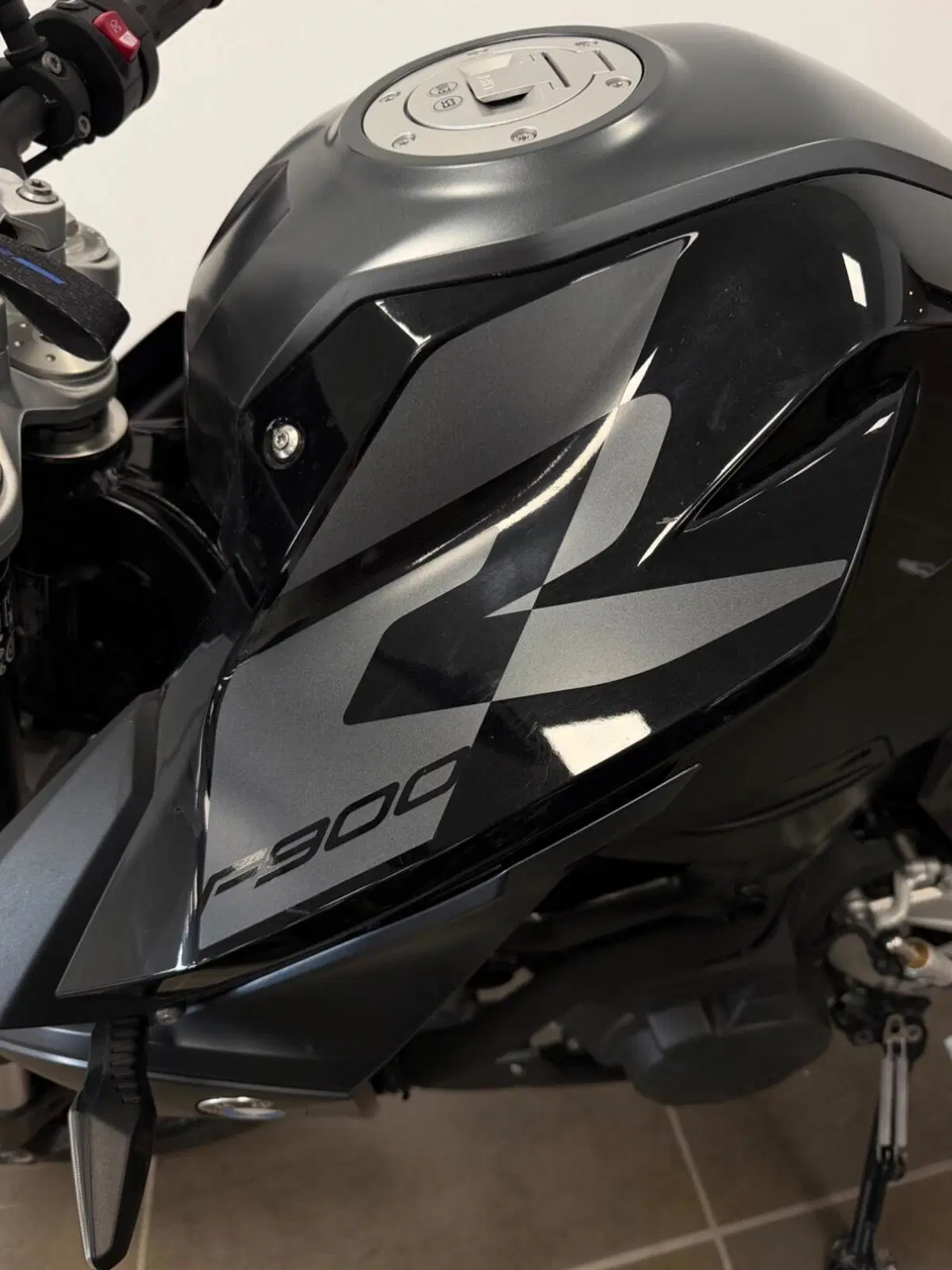Bmw F 900 R (2025 - 27) (6)