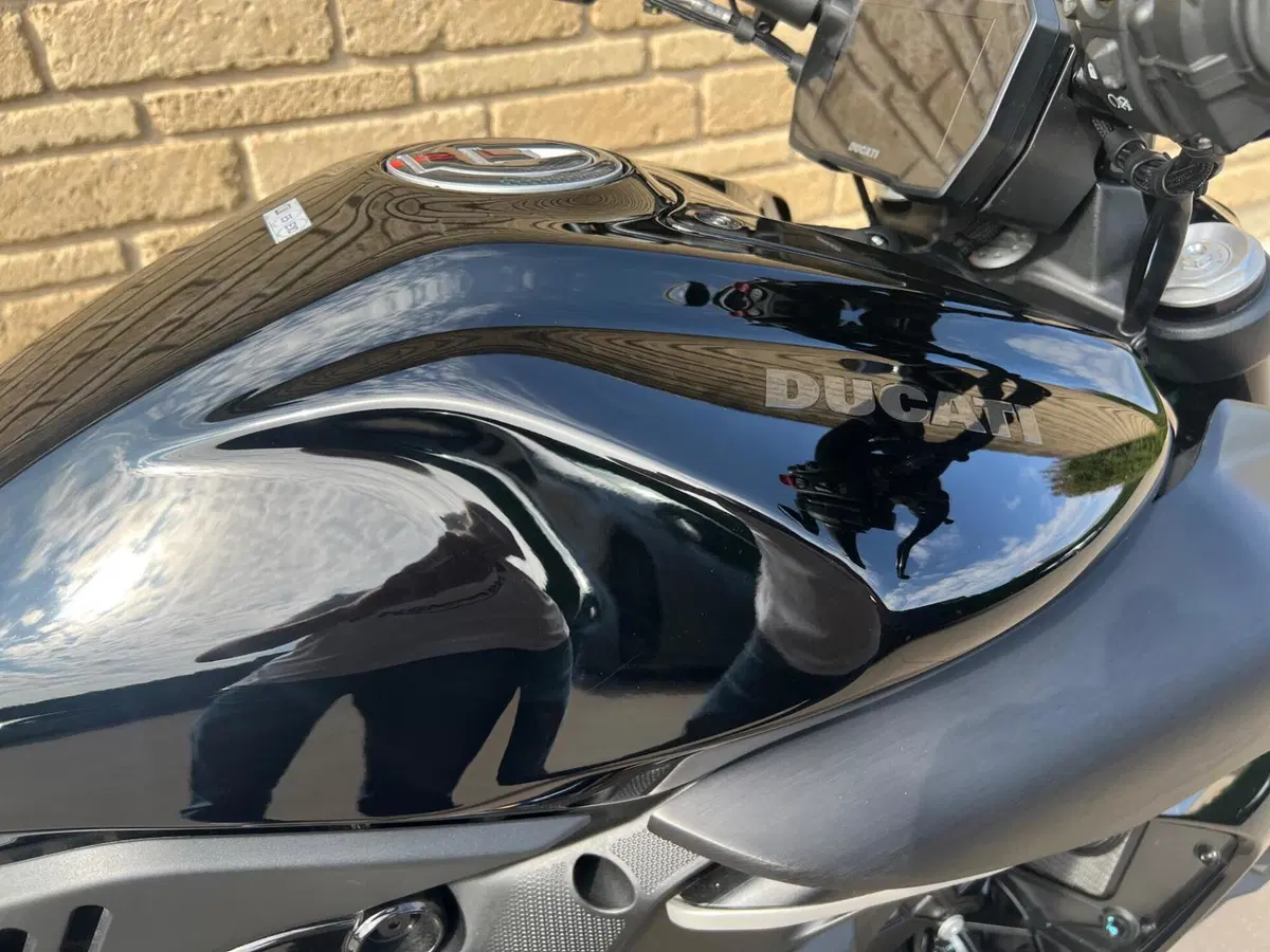 Ducati Diavel V4 (2023 - 26) (2)