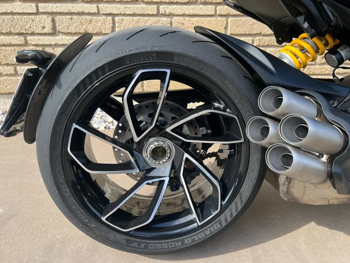 Ducati Diavel V4 (2023 - 26) (3)