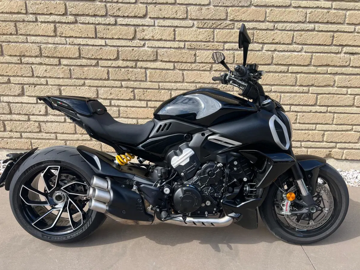 Ducati Diavel V4 (2023 - 26) (5)