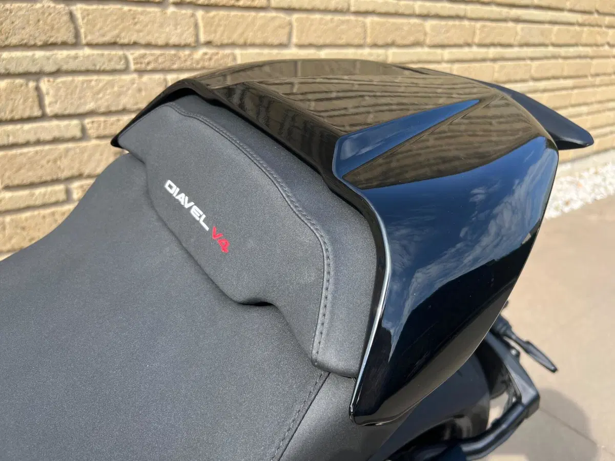 Ducati Diavel V4 (2023 - 26) (13)