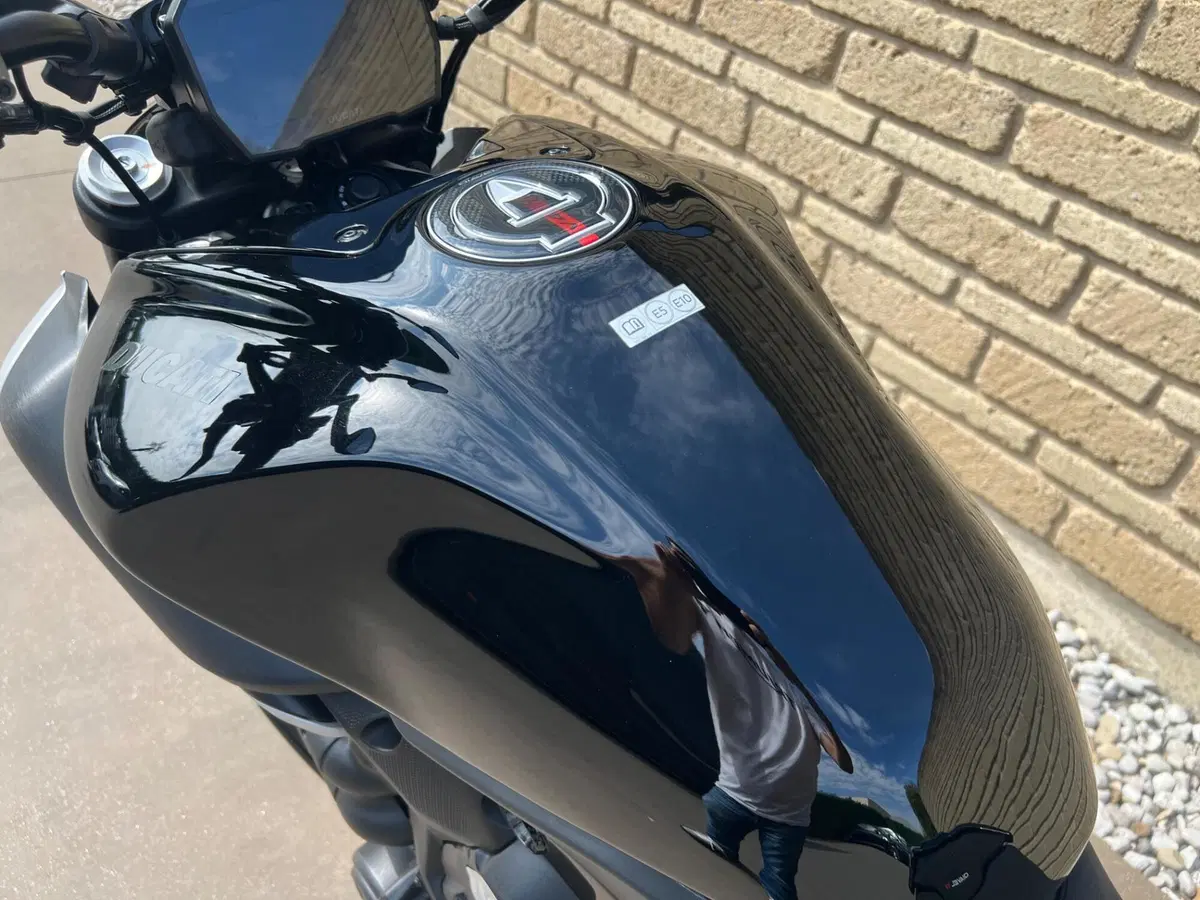 Ducati Diavel V4 (2023 - 26) (15)