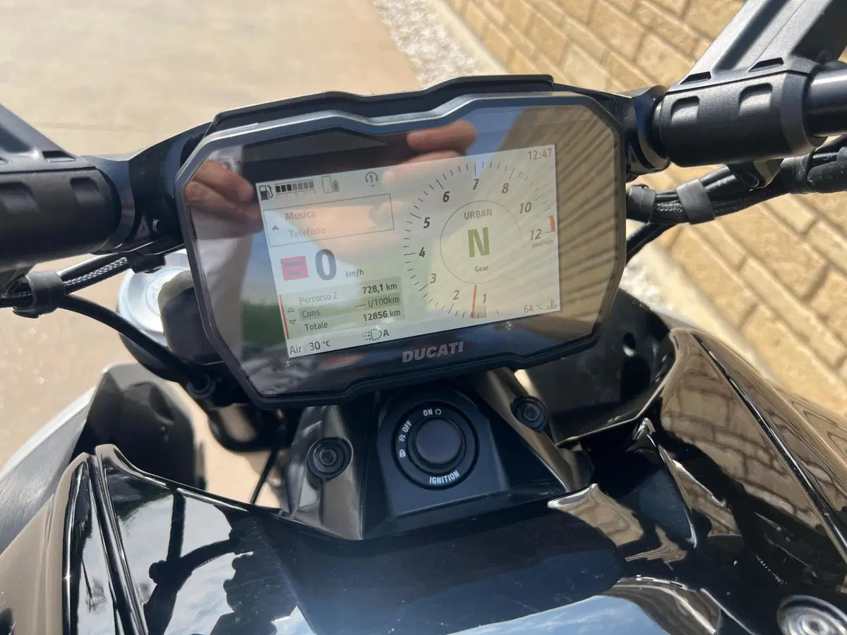 Ducati Diavel V4 (2023 - 26) (17)