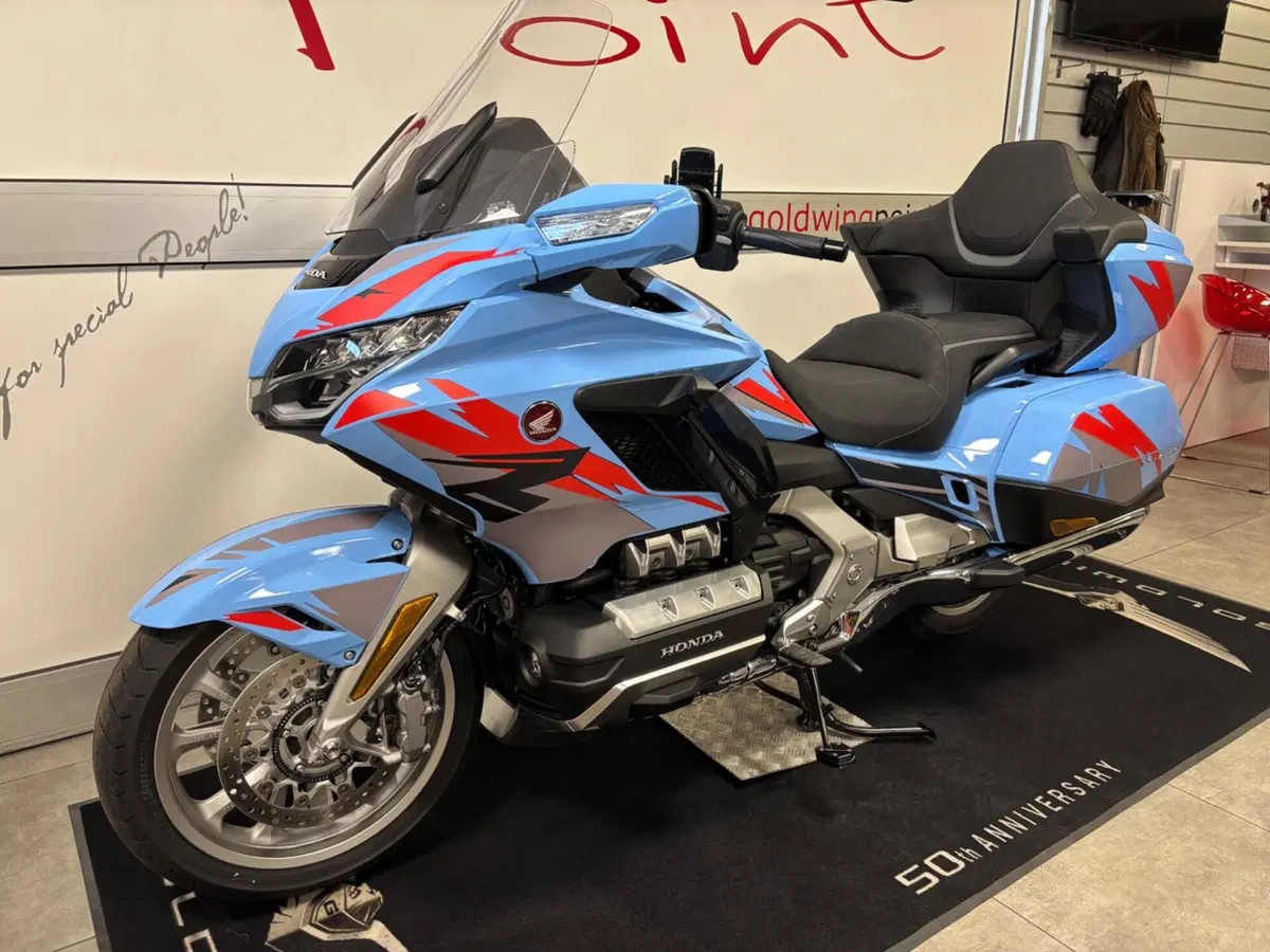 Honda GL 1800 Gold Wing Tour (2025 - 26) (2)